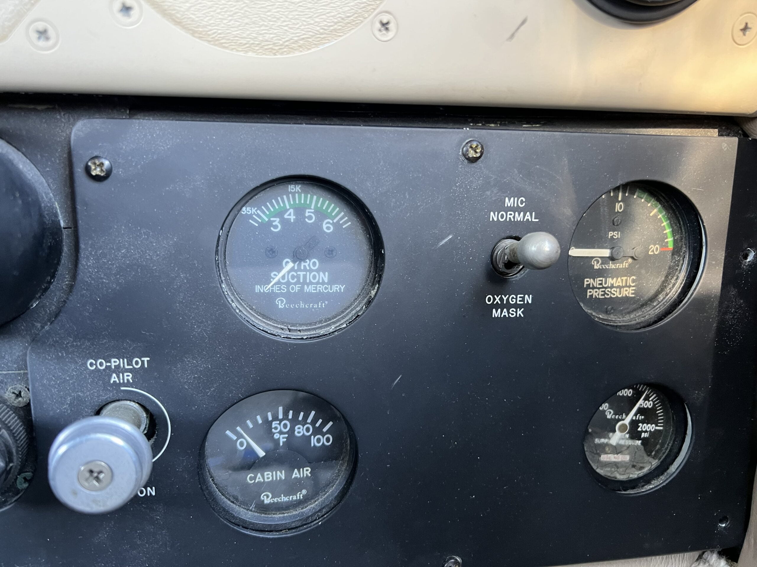 King Air 200 Copilots Right Sub-panel